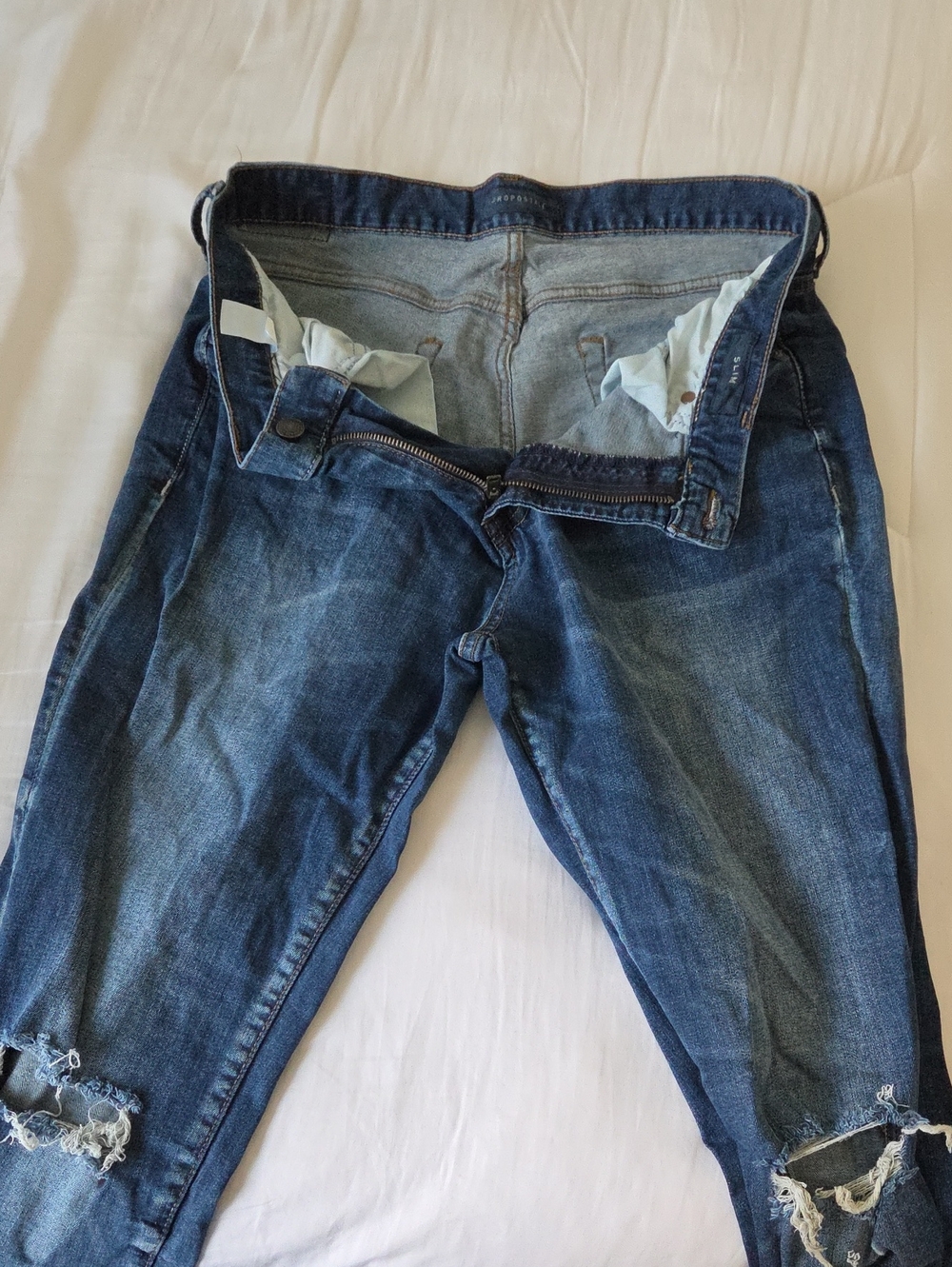 Aeropostale Men's Skinny Ripped Blue Jeans